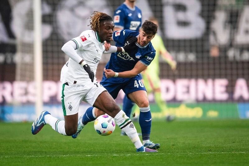 Soi kèo Hoffenheim vs Monchengladbach - Vòng 17 Bundesliga